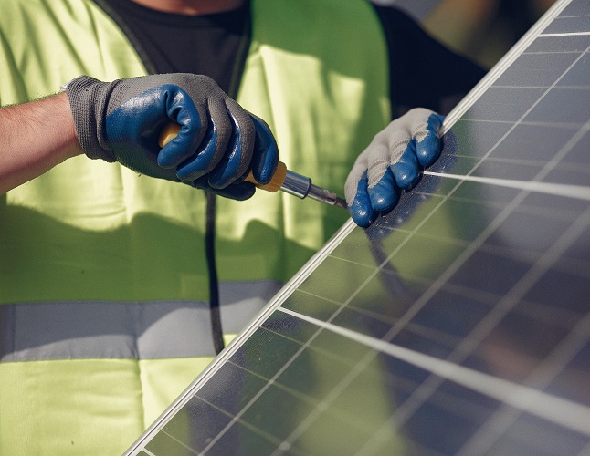 Solceller för dig i Huddinge